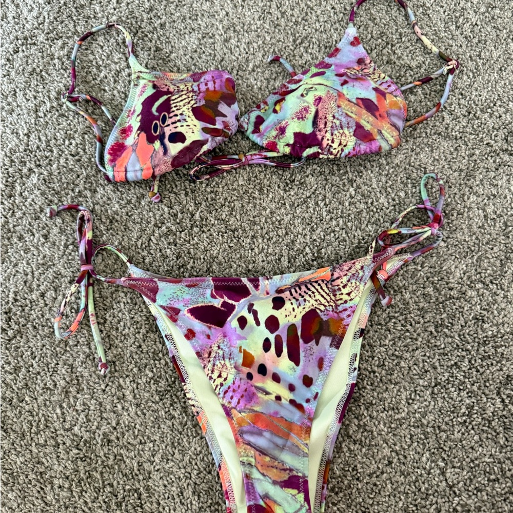 H&M Colorful Patterned Bikini Set